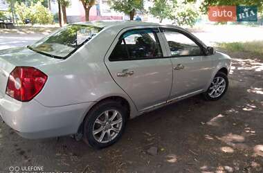Седан Geely MK 2012 в 