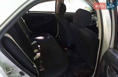 Седан Geely MK 2012 в 