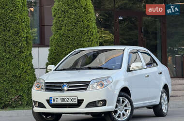Седан Geely MK 2012 в 