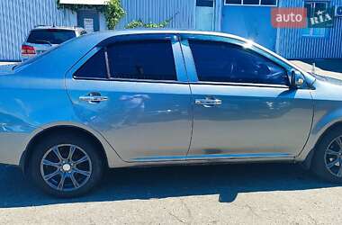 Седан Geely MK 2013 в 