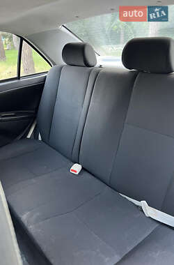 Седан Geely MK 2013 в 