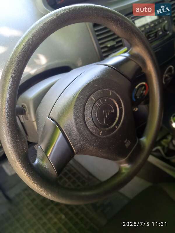 Седан Geely MK 2013 в Пирятині