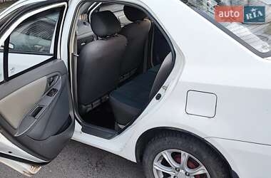 Седан Geely MK 2010 в 