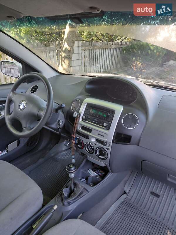 Седан Geely MK 2008 в Тысменице