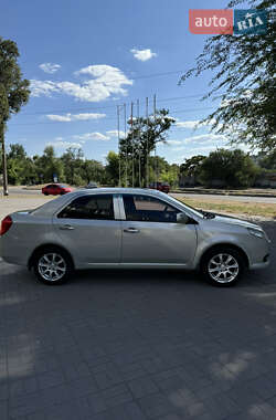 Седан Geely MK 2012 в 