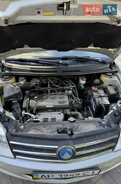 Седан Geely MK 2012 в 