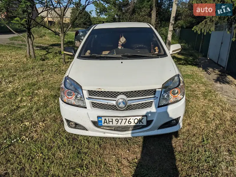 Geely MK 2010