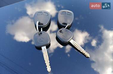 Седан Geely MK 2012 в 