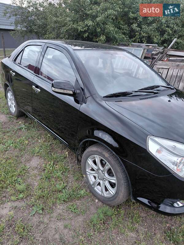 Седан Geely MK 2012 в 