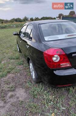 Седан Geely MK 2012 в 