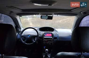 Седан Geely MK 2012 в 