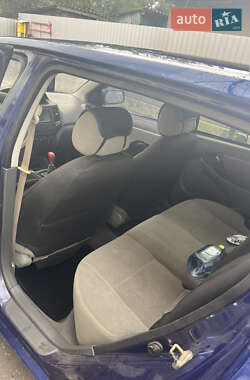 Хэтчбек Geely MK 2009 в 