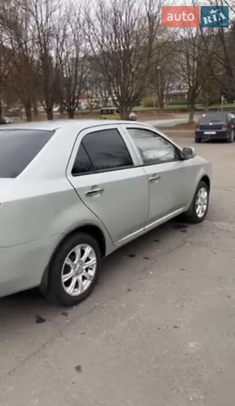 Седан Geely MK 2012 в Луцке