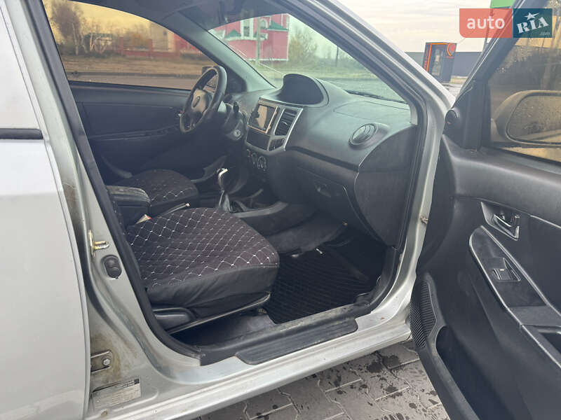 Седан Geely MK 2013 в Кам'янському