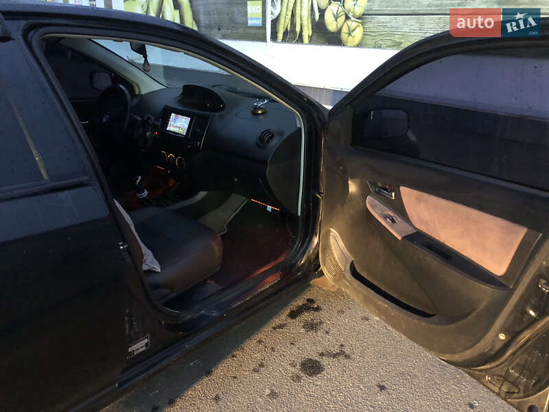 Седан Geely MK 2012 в Шостці