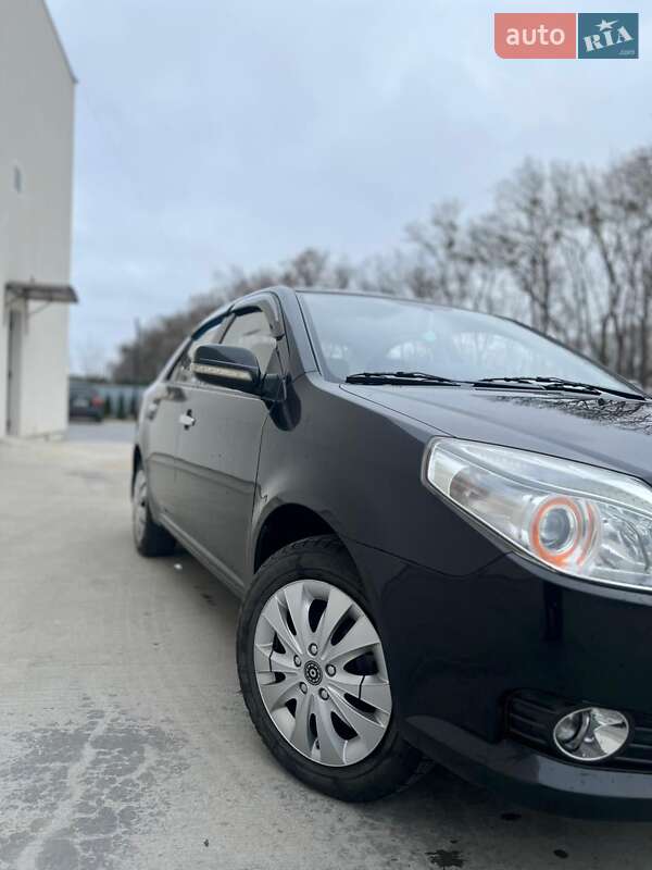 Седан Geely MK 2014 в Вараше фото 3 Седан Geely MK 2014 в Вараше