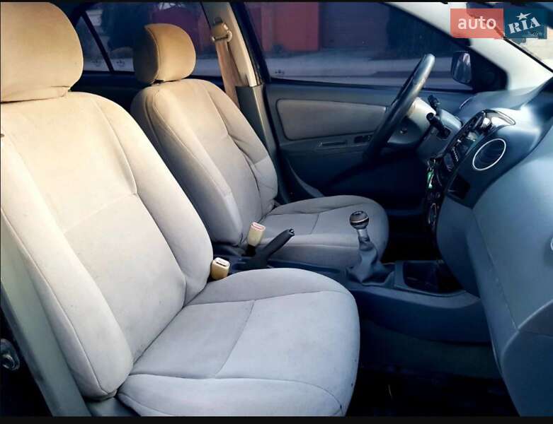 Седан Geely MK 2008 в Новому Бузі