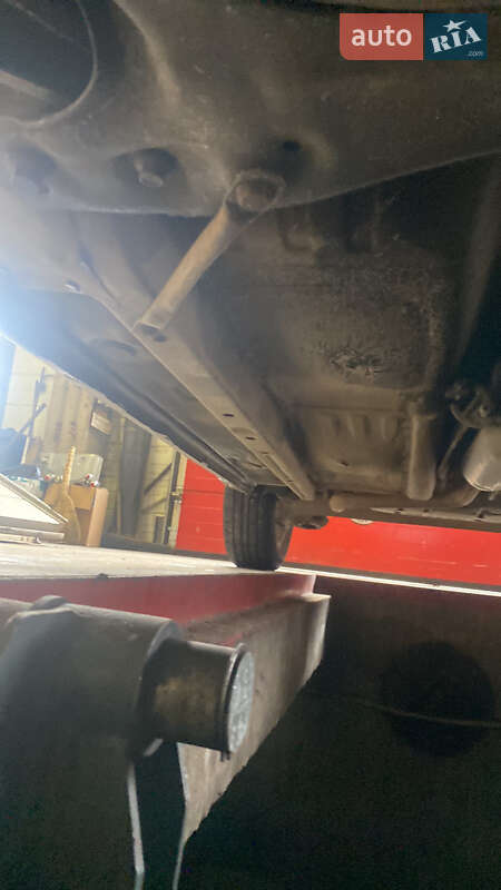 Седан Geely MK 2013 в Львові