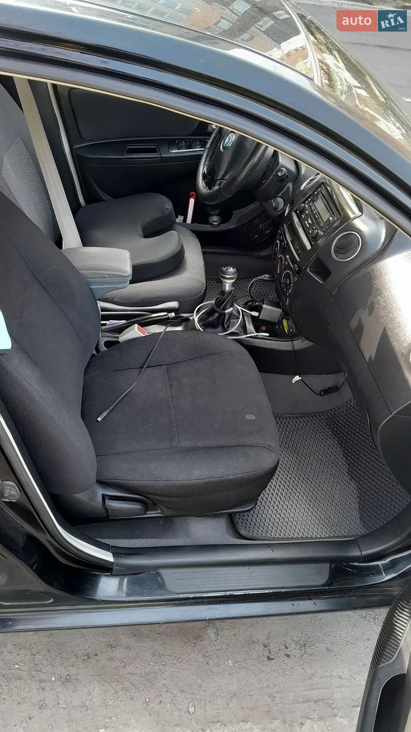 2011 Geely MK - мініатюра 7