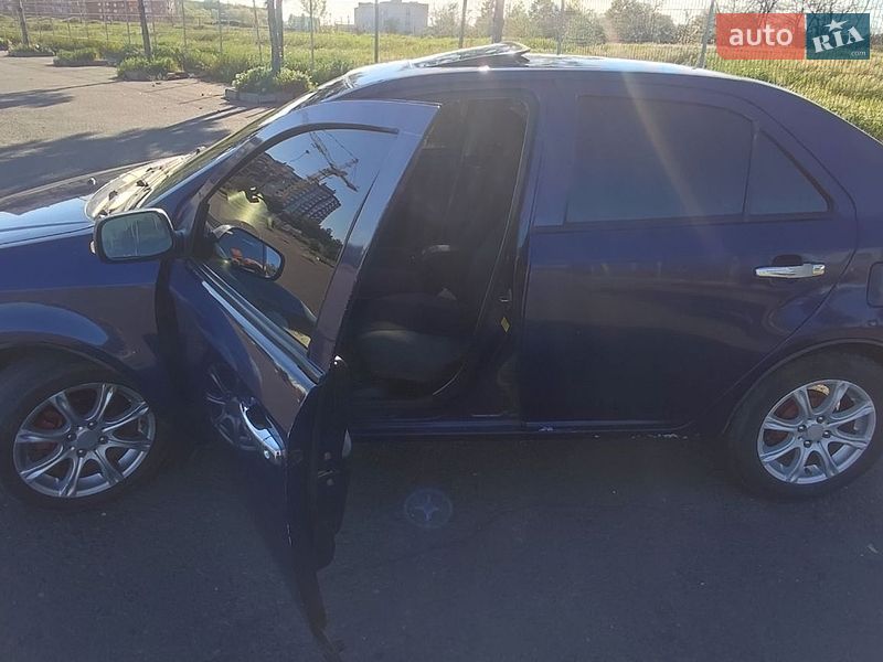 Geely MK 2011