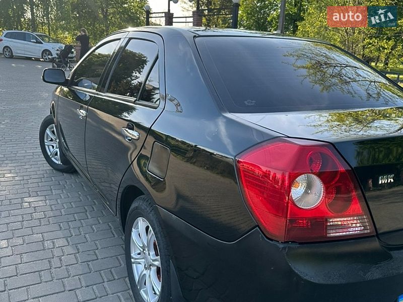 Седан Geely MK 2010 в Вараше