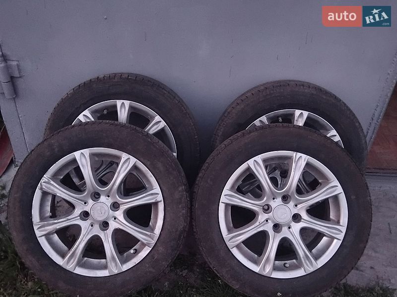 Седан Geely MK 2011 в Смілі