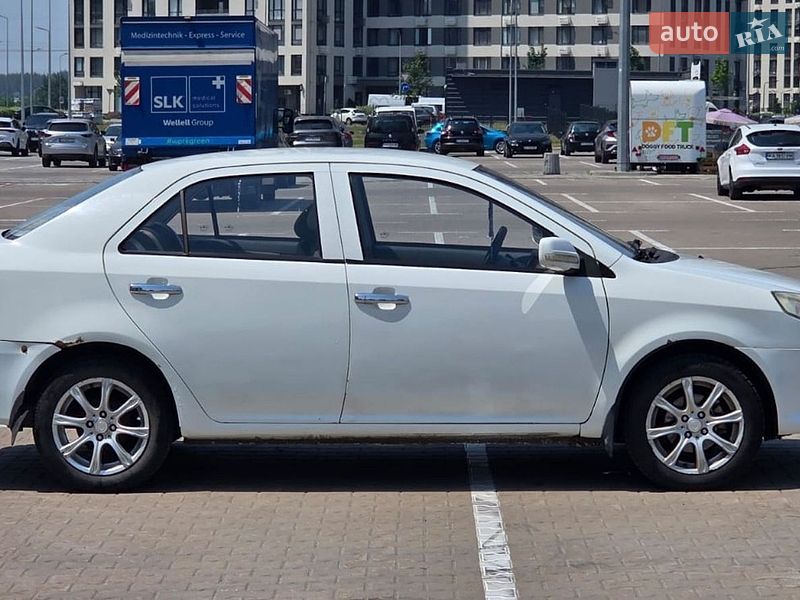 Седан Geely MK 2012 в Буче