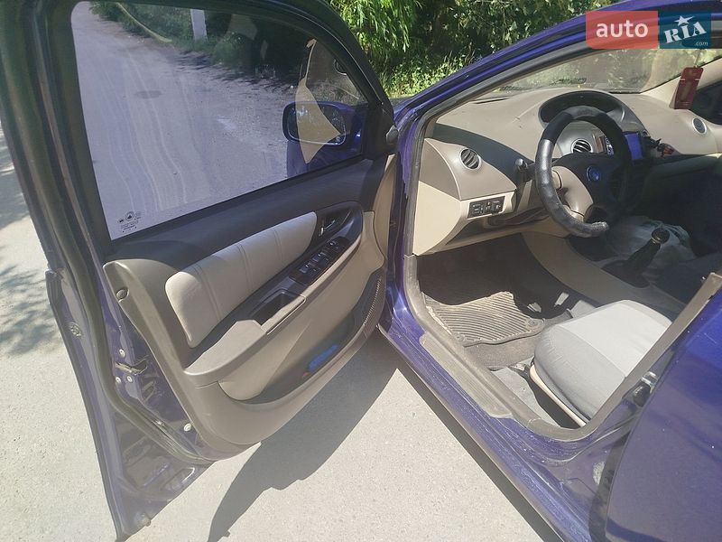Седан Geely MK 2010 в Дніпрі