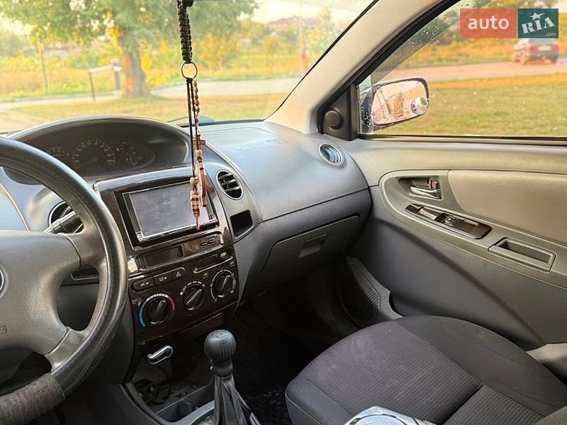 Седан Geely MK 2008 в Сокалі
