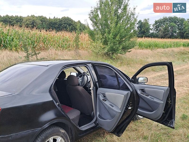 Седан Geely MK 2008 в Ромнах