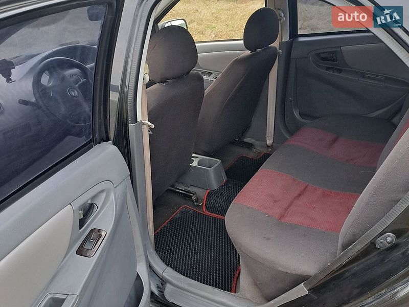 Седан Geely MK 2008 в Ромнах