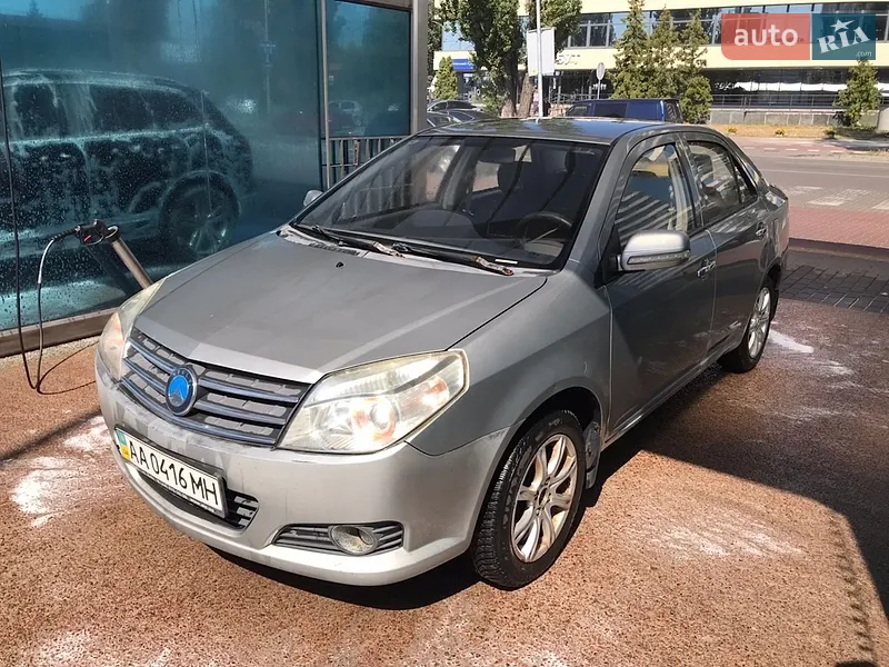 Geely MK 2012
