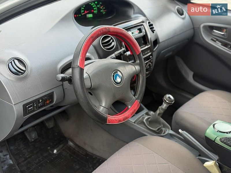 Седан Geely MK 2009 в Летичіві