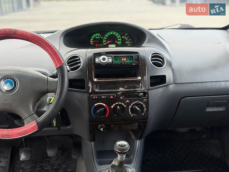 Седан Geely MK 2009 в Летичіві