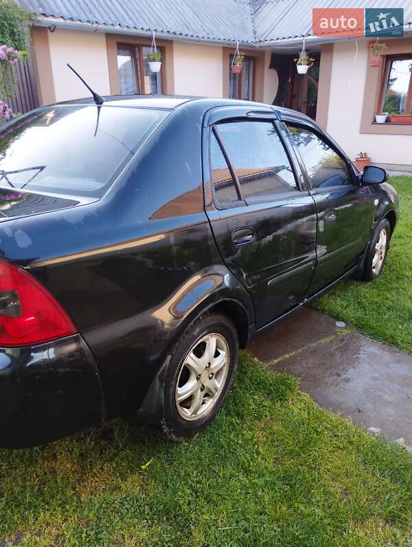 Седан Geely MR 2007 в Вижнице