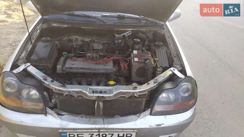 Хэтчбек Geely MR 2008 в Николаеве
