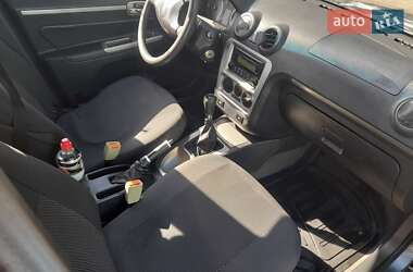 Седан Geely MR 2009 в 