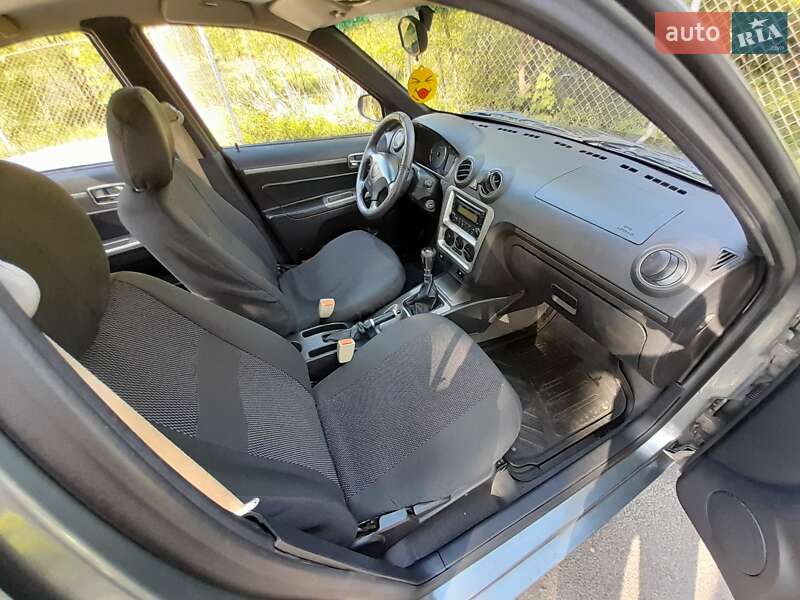 Седан Geely MR 2009 в Днепре