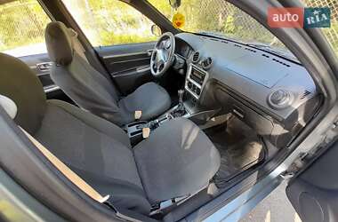 Седан Geely MR 2009 в 