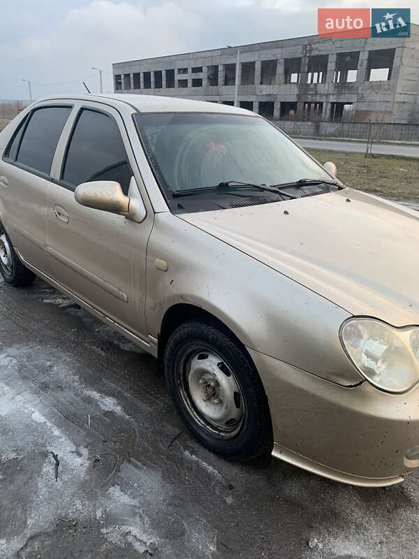 Хэтчбек Geely MR 2009 в Кропивницком