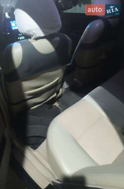 Хэтчбек Geely MR 2008 в 
