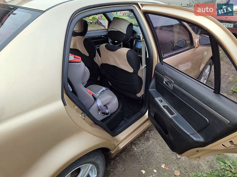 Седан Geely MR 2014 в Згуровке