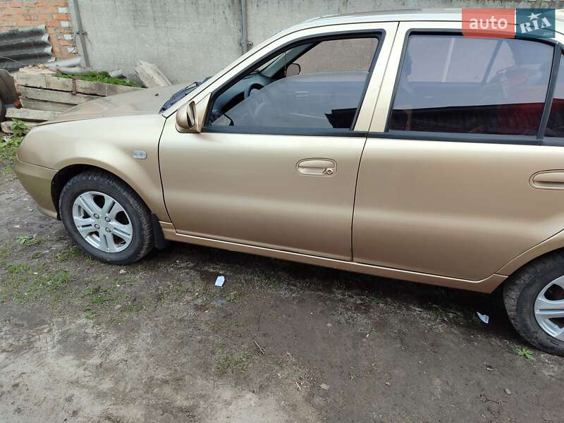 Седан Geely MR 2014 в Згуровке
