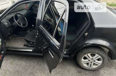Хэтчбек Geely MR 2009 в 