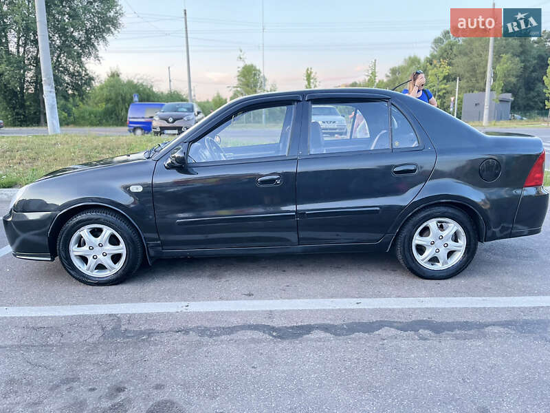 Седан Geely MR 2010 в Чернигове