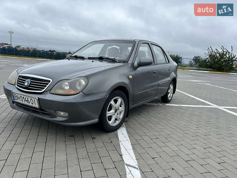 Хэтчбек Geely MR 2008 в Авангарде