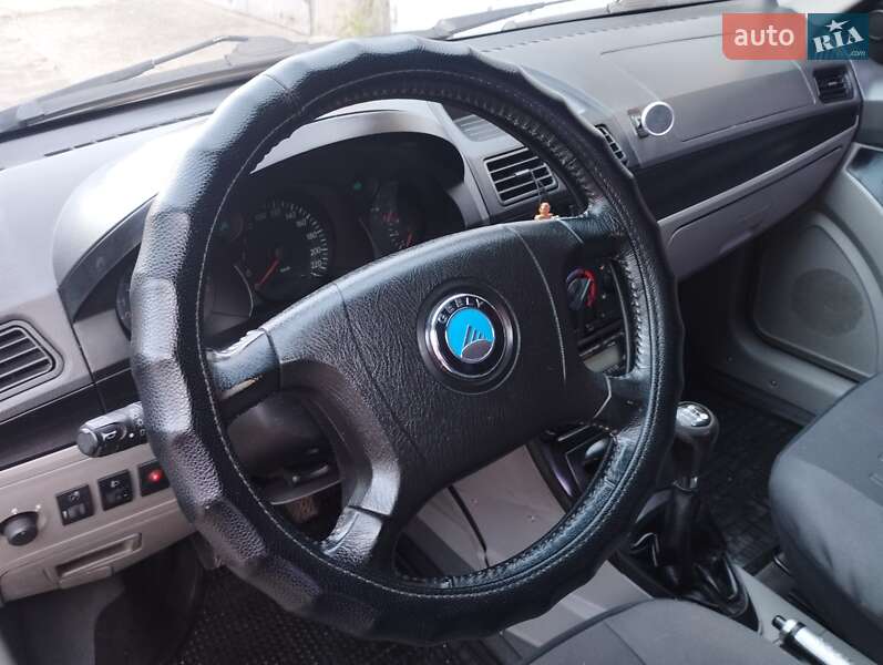 Седан Geely MR 2007 в Кременці