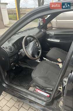 Хэтчбек Geely MR 2009 в 