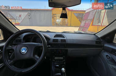Хэтчбек Geely MR 2008 в 