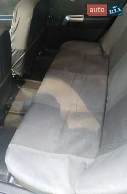 Седан Geely MR 2012 в 